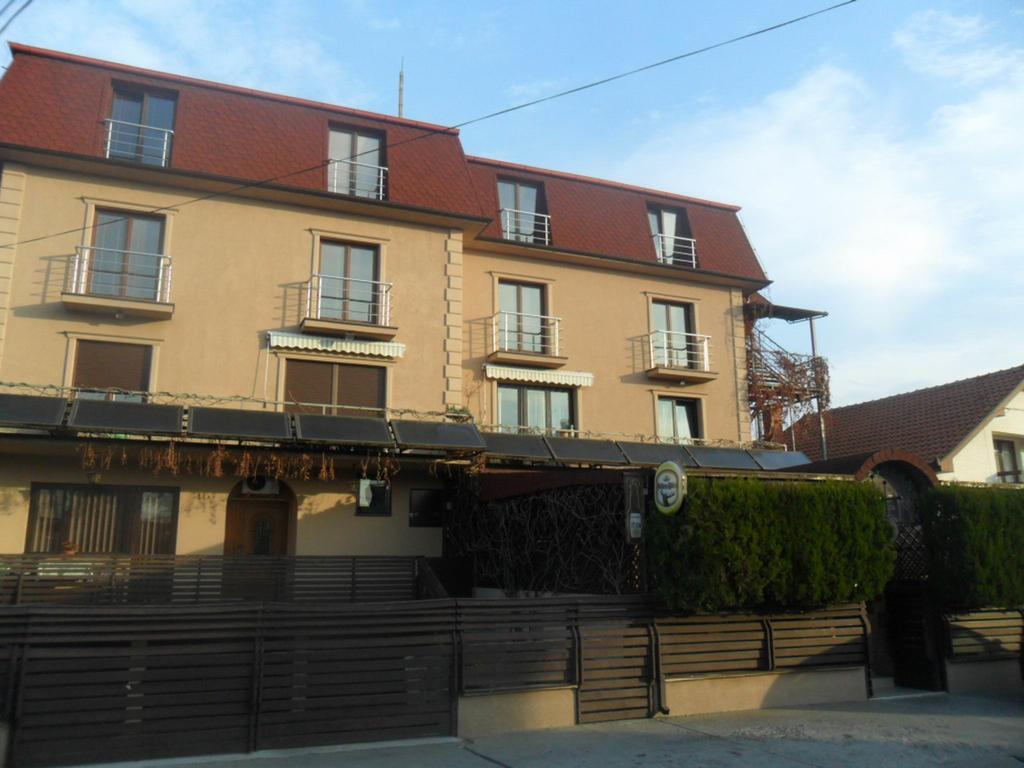 B&B Boem Pozarevac Ngoại thất bức ảnh